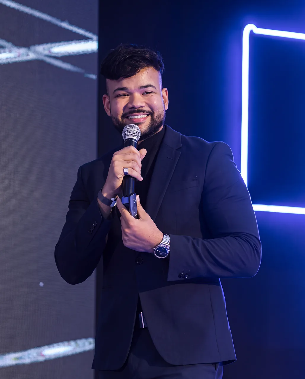 palco-microfone.webp